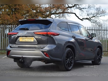 Used Toyota Highlander 2023 for sale - 76998031: Photo