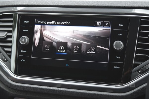 Used Volkswagen T-Roc 2021 for sale - 76216270: Photo 25