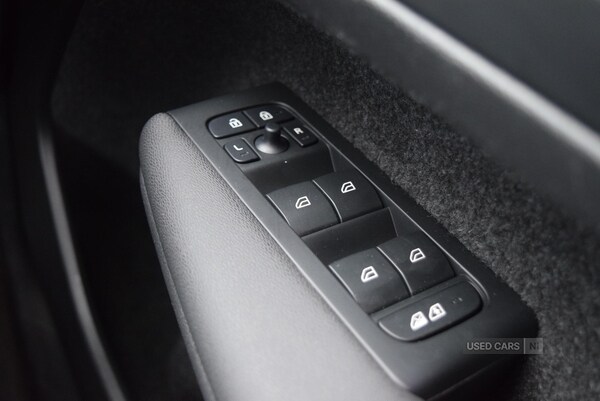 Used Volvo XC40 2023 for sale - 76753542: Photo 27