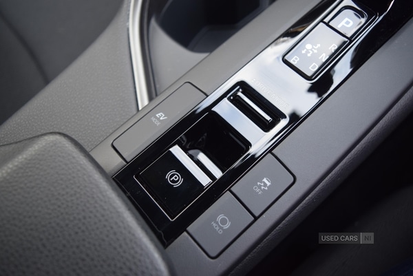 Used Toyota C-HR 2024 for sale - 77052567: Photo 24