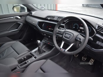 Used Audi Q3 2025 for sale - 76998055: Photo