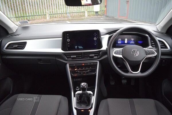 Used Volkswagen T-Roc 2023 for sale - 77030380: Photo 11