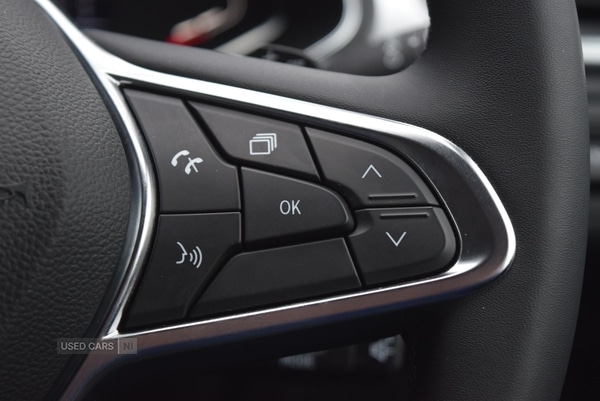 Used Renault Captur 2022 for sale - 76409645: Photo 15