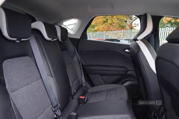 Used Renault Captur 2022 for sale - 76409645: Photo 32