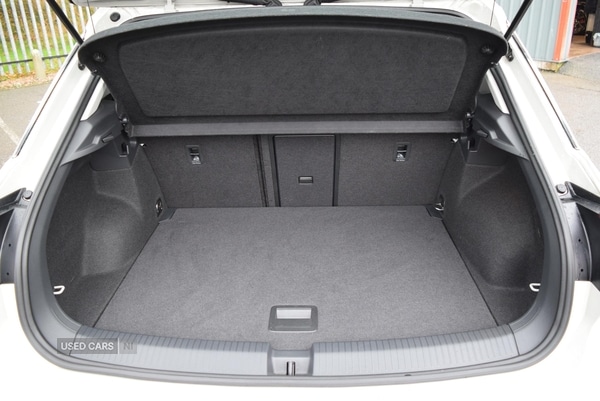 Used Volkswagen T-Roc 2023 for sale - 76646599: Photo 31