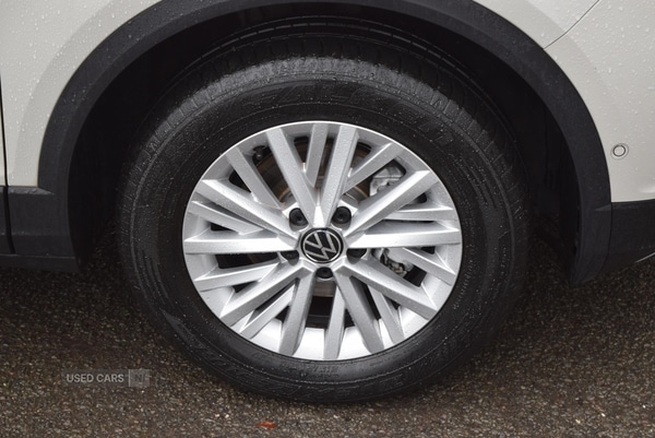 Used Volkswagen T-Roc 2023 for sale - 76646599: Photo 32