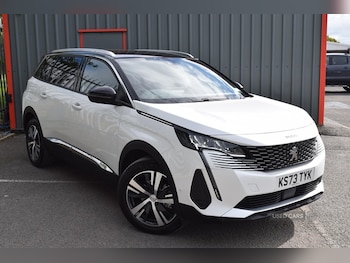 2023 - 1.2 Hybrid 136 Allure Premium+ 5dr e-DSC6