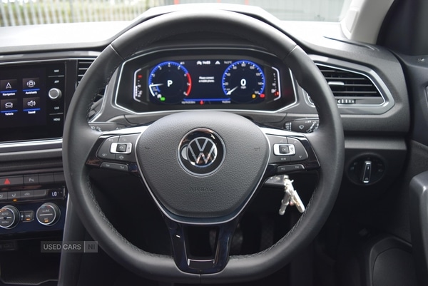 Used Volkswagen T-Roc 2021 for sale - 76201947: Photo 15