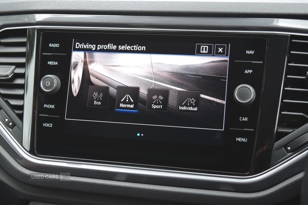 Used Volkswagen T-Roc 2021 for sale - 76201947: Photo 25