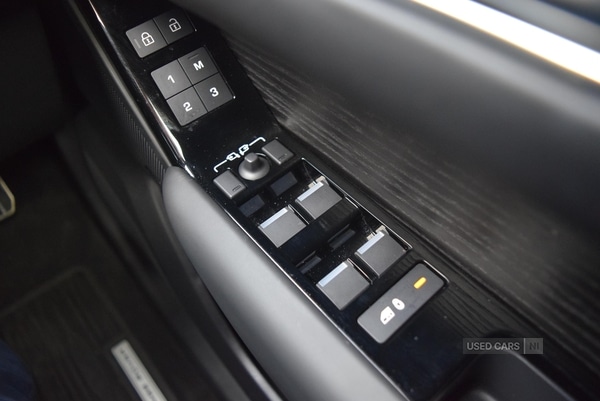 Used Land Rover Range Rover Velar 2024 for sale - 77102337: Photo 28