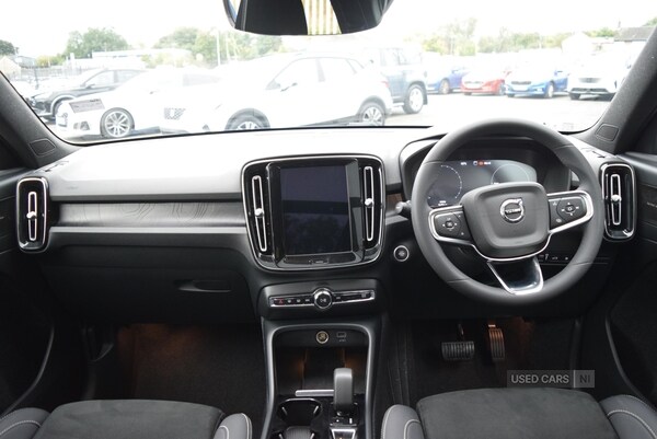 Used Volvo XC40 2023 for sale - 77017478: Photo 11