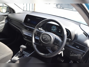 Used Hyundai BAYON 2023 for sale - 79159556: Photo
