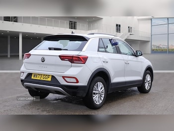 Used Volkswagen T-Roc 2023 for sale - 76308643: Photo 4