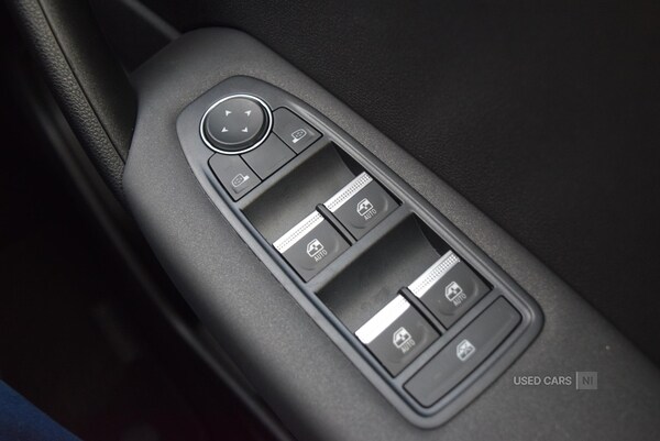 Used Renault Captur 2025 for sale - 76802576: Photo 27