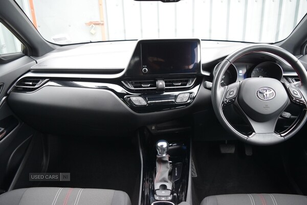 Used Toyota C-HR 2023 for sale - 76672025: Photo 11