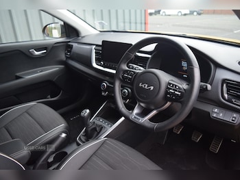 Used Kia Stonic 2024 for sale - 77017346: Photo