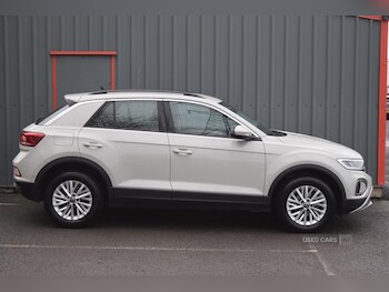 Used Volkswagen T-Roc 2023 for sale - 77017782: Photo