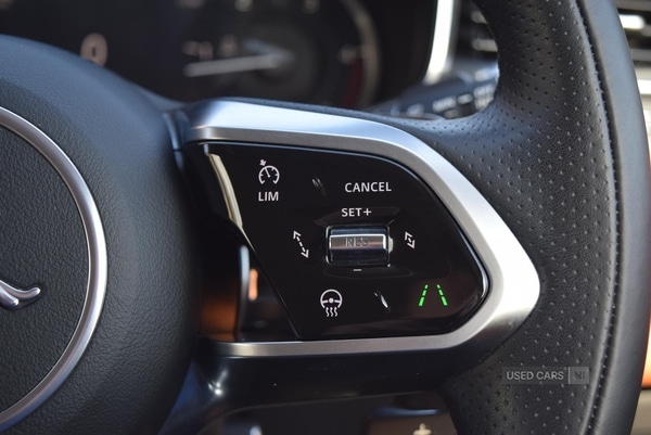 Used Jaguar F-Pace 2023 for sale - 78087517: Photo 16