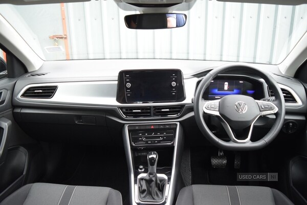 Used Volkswagen T-Roc 2023 for sale - 76201943: Photo 11