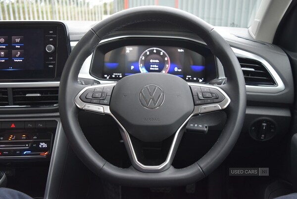 Used Volkswagen T-Roc 2023 for sale - 76201943: Photo 12