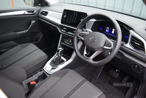 Used Volkswagen T-Roc 2023 for sale - 76201943: Photo 3
