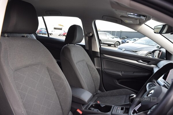 Used Volkswagen Golf 2022 for sale - 76410110: Photo 31