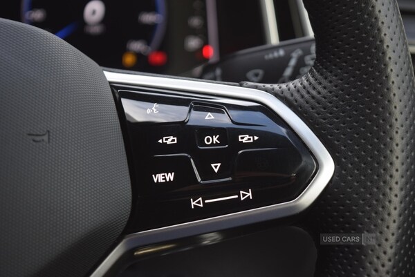 Used Volkswagen T-Roc 2022 for sale - 76308696: Photo 15