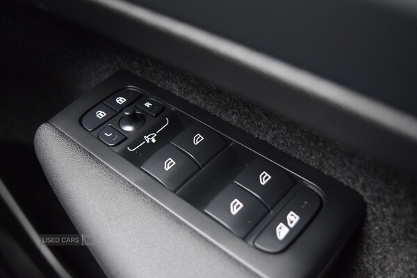 Used Volvo XC40 2025 for sale - 76998013: Photo 29