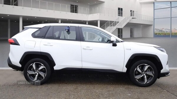 Used Toyota RAV4 2024 for sale - 76308621: Photo 2