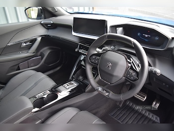 Used Peugeot 2008 2022 for sale - 76551533: Photo