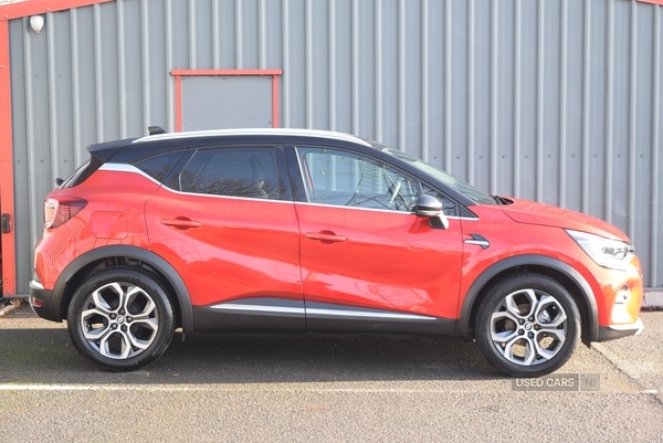Used Renault Captur 2022 for sale - 77372262: Photo 2