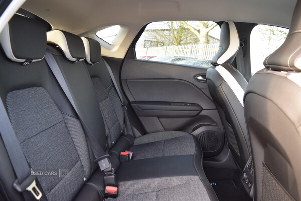 Used Renault Captur 2024 for sale - 77030395: Photo 32