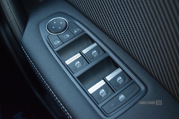 Used Renault Captur 2023 for sale - 77204385: Photo 30