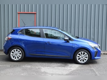 Used Renault Clio 2025 for sale - 78810876: Photo