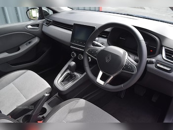 Used Renault Clio 2025 for sale - 78810876: Photo