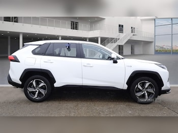 Used Toyota RAV4 2024 for sale - 76410020: Photo