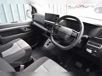 Used Toyota PROACE CITY Verso 2025 for sale - 78855529: Photo