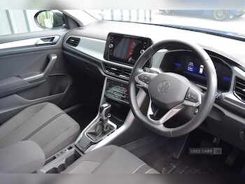 Used Volkswagen T-Roc 2023 for sale - 78729180: Photo