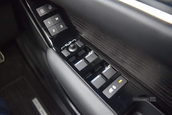 Used Land Rover Range Rover Velar 2024 for sale - 77192163: Photo 28