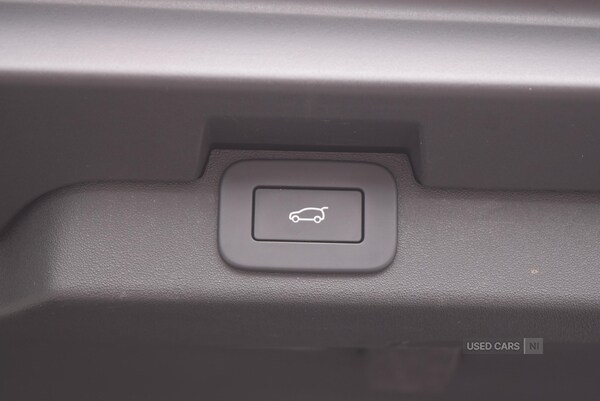 Used Land Rover Discovery 2023 for sale - 76528631: Photo 38