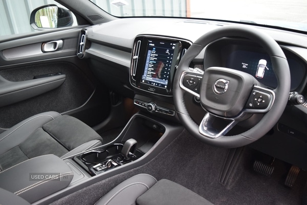 Used Volvo XC40 2025 for sale - 76409667: Photo 3