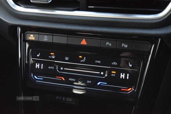 Used Volkswagen T-Roc 2024 for sale - 77017365: Photo 25