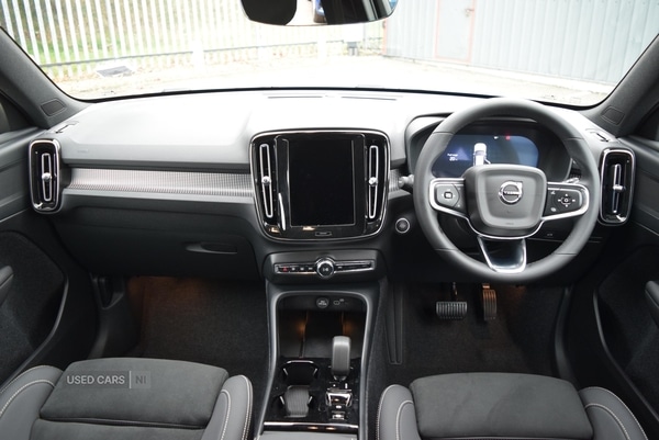 Used Volvo XC40 2025 for sale - 76803157: Photo 11
