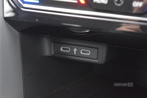 Used Volkswagen T-Roc 2023 for sale - 76528231: Photo 25