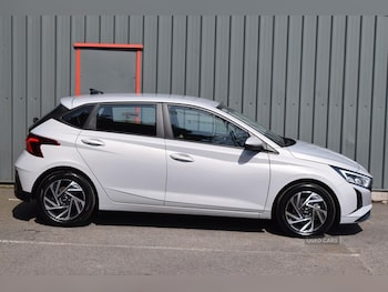Used Hyundai i20 2024 for sale - 79034723: Photo