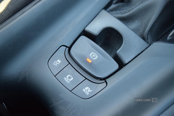 Used Toyota C-HR 2022 for sale - 76528262: Photo 25