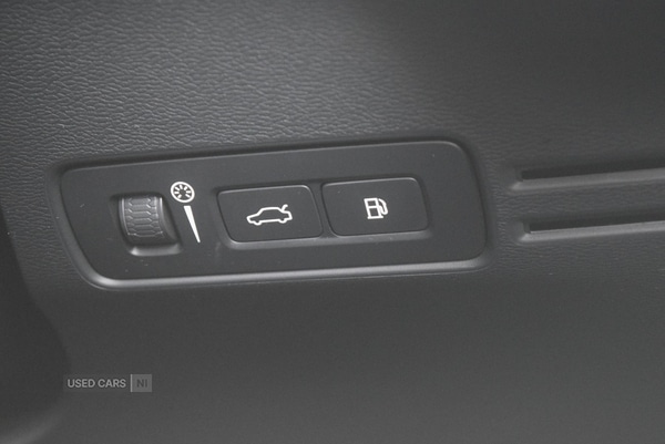 Used Volvo XC40 2023 for sale - 76672157: Photo 29