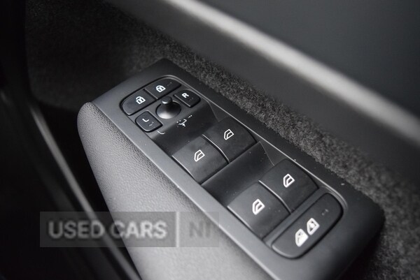 Used Volvo XC40 2023 for sale - 78205638: Photo 11