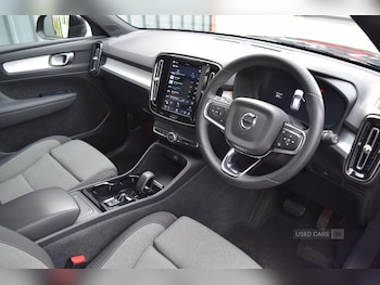 Used Volvo XC40 2023 for sale - 78205638: Photo