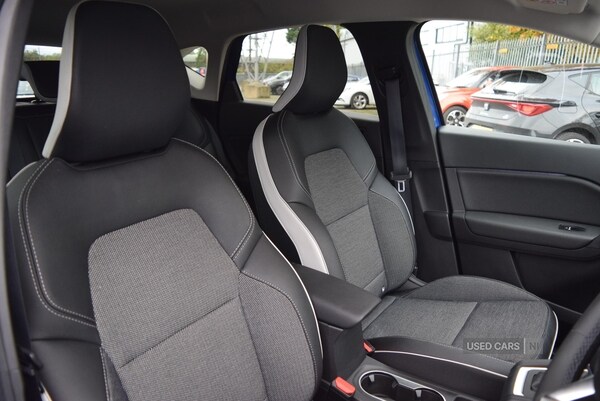 Used Renault Captur 2022 for sale - 76308709: Photo 31
